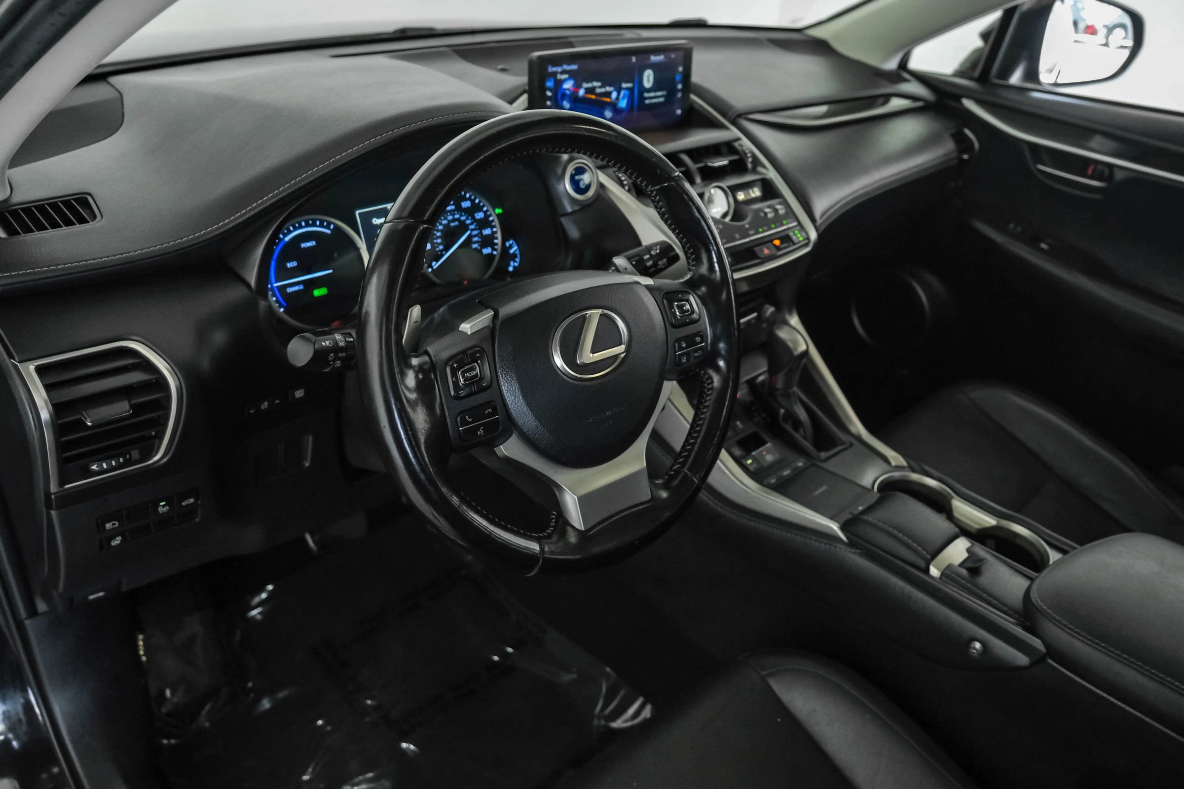 Used 2018 Lexus NX 300h AWD w/ Luxury Package image 2