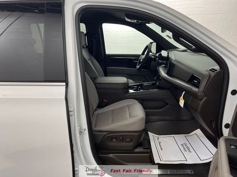New 2026 Chevrolet Suburban LT w/ Comfort Package AWD/4WD image 48