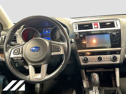 Used 2016 Subaru Outback 2.5i Limited AWD/4WD image 25