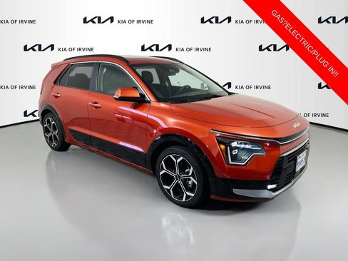 Certified 2023 Kia Niro SX Touring FWD image 13