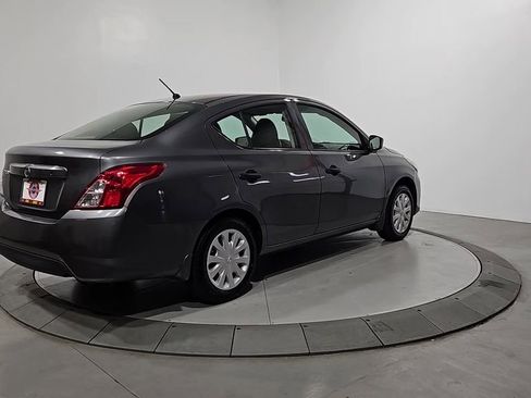 Used 2019 Nissan Versa S image 5
