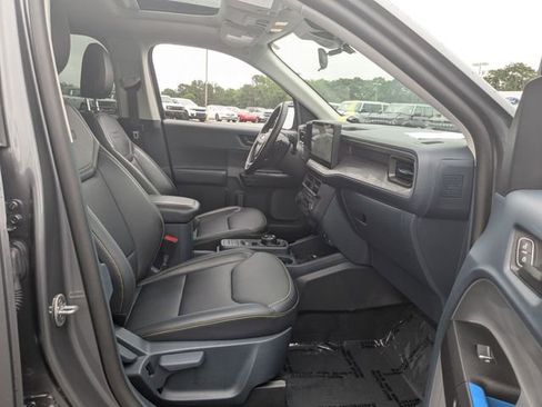 Used 2025 Ford Maverick Lobo AWD/4WD image 26