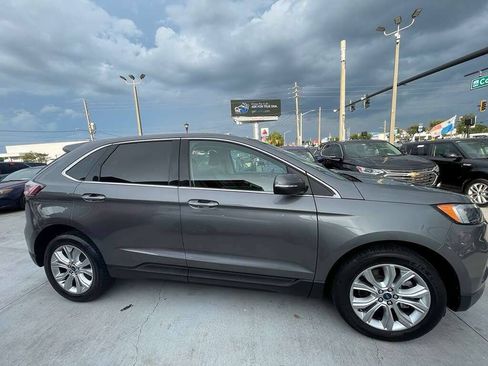 Used 2022 Ford Edge Titanium AWD/4WD image 4