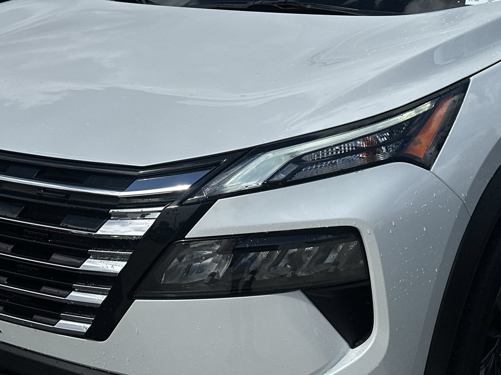Used 2026 Nissan Rogue SV AWD/4WD image 11
