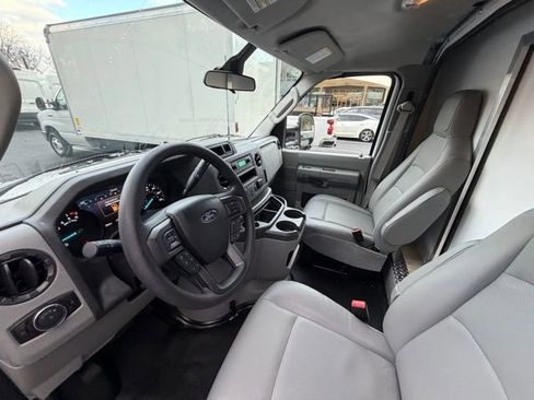 New 2026 Ford E-450 and Econoline 450 Super Duty w/ Power Equipment Group image 13