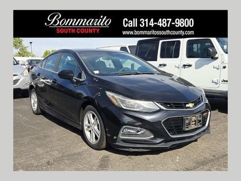 Used 2016 Chevrolet Cruze LT w/ Convenience Package FWD image 1