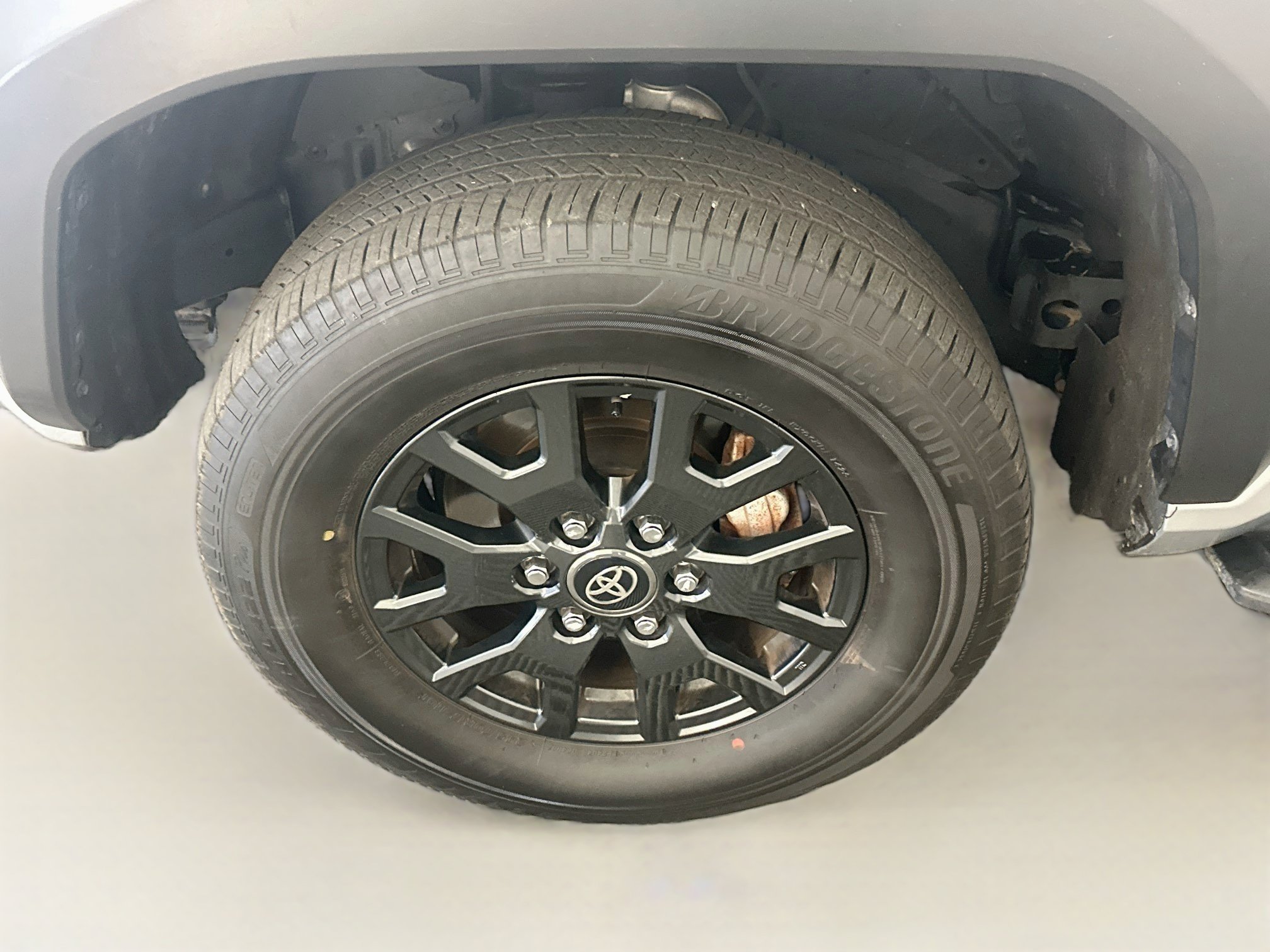 Used 2025 Toyota 4Runner SR5 AWD/4WD image 11