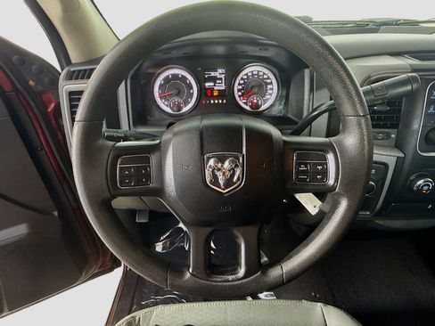 Used 2019 RAM 1500 ST AWD/4WD image 13