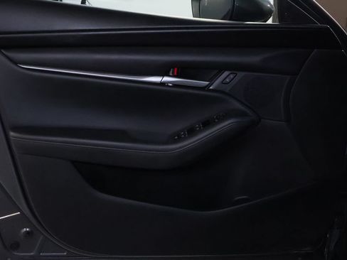 Used 2022 MAZDA MAZDA3 s FWD image 12