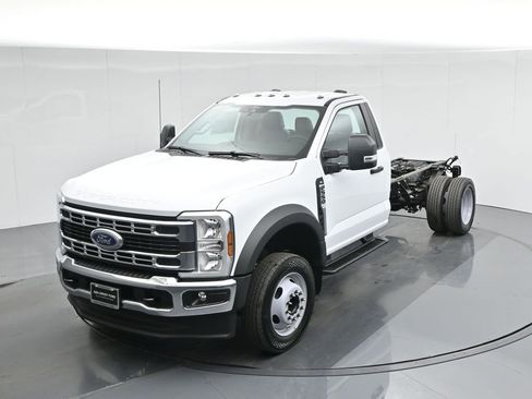New 2025 Ford F550 XL image 29