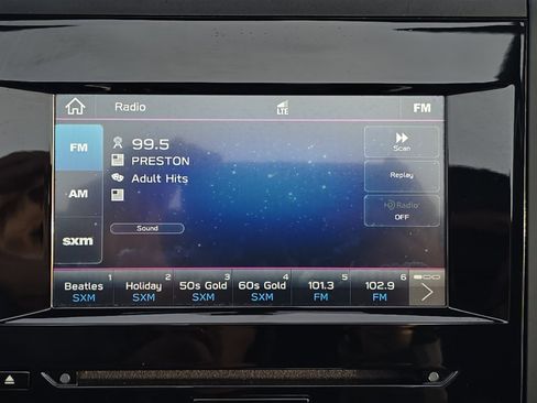 Used 2022 Subaru Forester Premium image 17