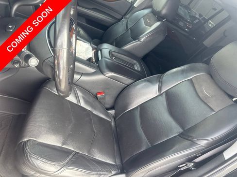 Used 2020 Cadillac Escalade ESV Luxury RWD image 29