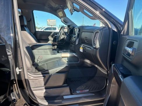 Used 2020 Chevrolet Silverado 1500 RST image 18