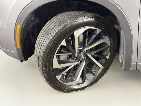 Used 2022 Mitsubishi Outlander SEL AWD/4WD image 38