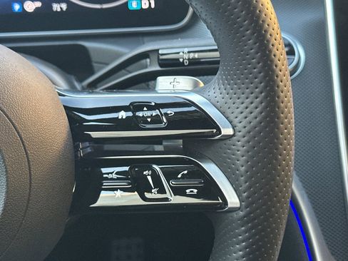 Used 2024 Mercedes-Benz C 300 Sedan image 31