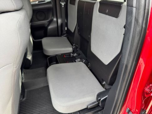Used 2019 Toyota Tacoma SR w/ SX Package AWD/4WD image 6