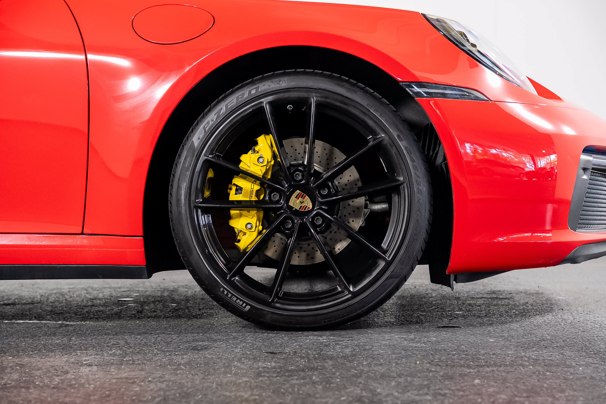 Used 2021 Porsche 911 Carrera w/ Premium Package RWD image 34