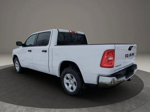 Used 2025 RAM 1500 Big Horn AWD/4WD image 2