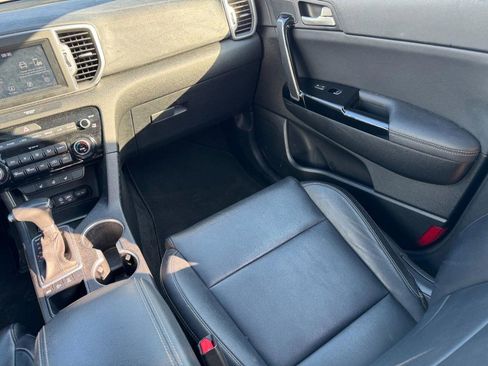 Used 2019 Kia Sportage EX w/ EX Premium Package image 18