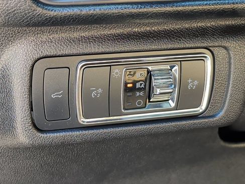 Used 2022 Lincoln Corsair Reserve AWD/4WD image 14