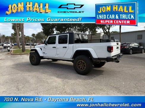 Used 2023 Jeep Gladiator Sport image 8