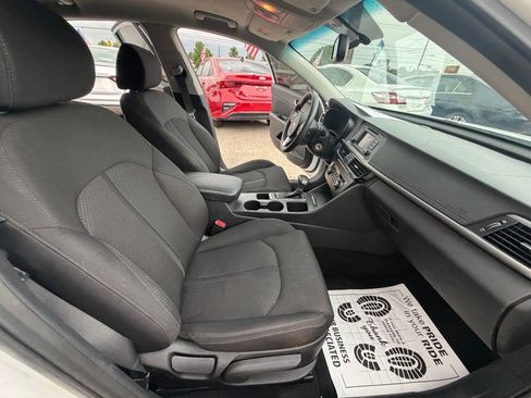 Used 2016 Kia Optima LX FWD image 9