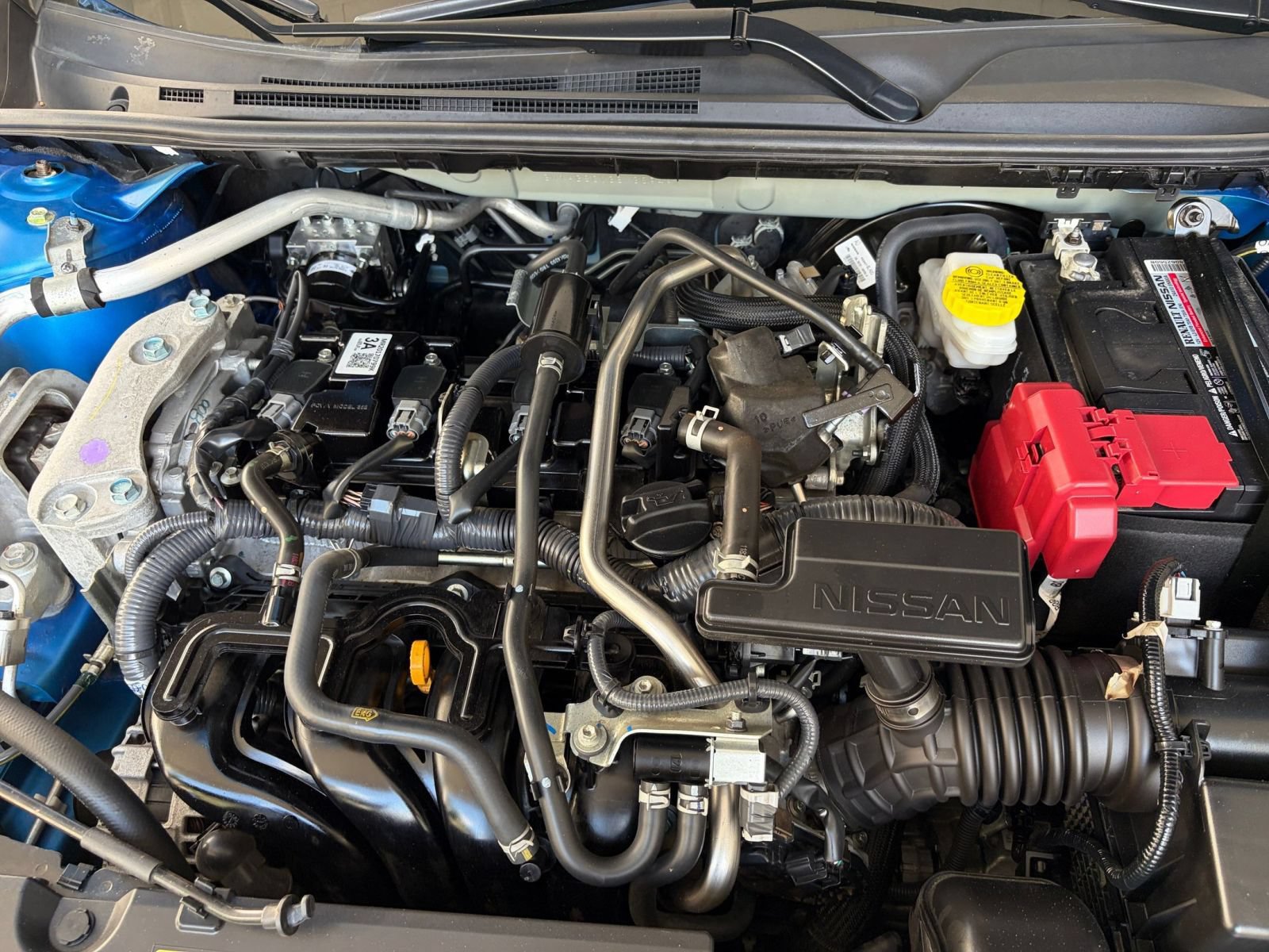 Used 2025 Nissan Sentra SV FWD image 31