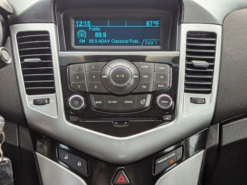 Used 2011 Chevrolet Cruze LT FWD image 21