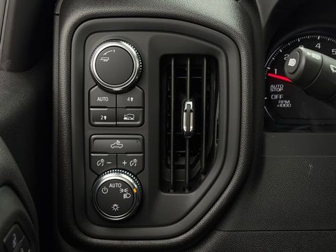 New 2026 GMC Sierra 1500 Pro w/ Pro Value Package AWD/4WD image 18