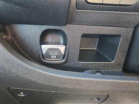 Used 2025 RAM ProMaster 2500 w/ Convenience Group FWD image 44
