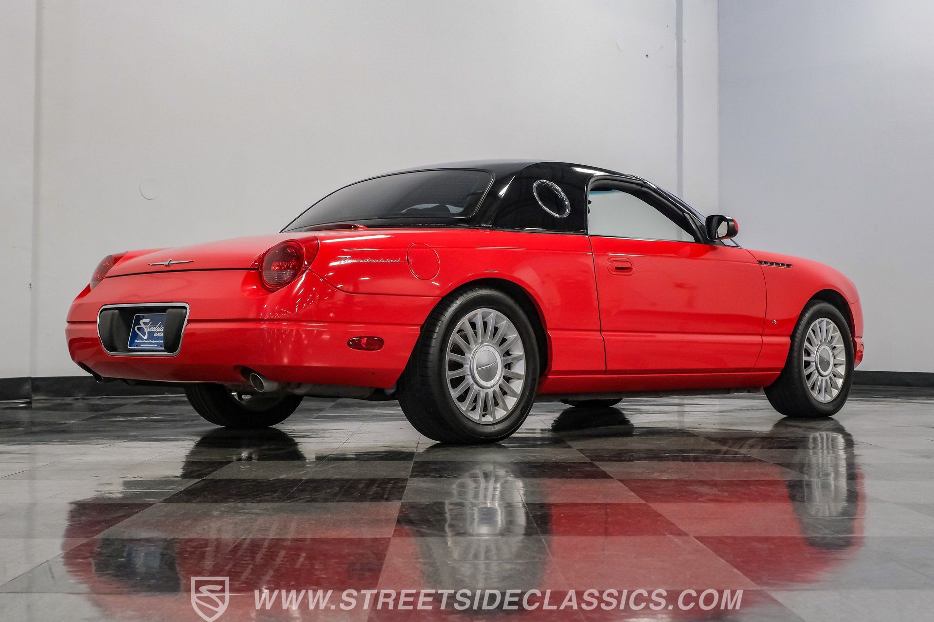 Used 2004 Ford Thunderbird RWD image 31