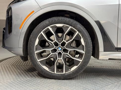 Used 2024 BMW X7 xDrive40i w/ M Sport Package image 4