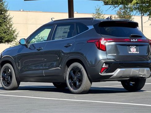 New 2026 Kia Seltos EX w/ EX Sunroof Package image 7