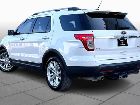 Used 2014 Ford Explorer XLT w/ Equipment Group 202A image 11