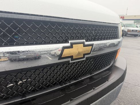 New 2025 Chevrolet Express 4500 w/ Power Convenience Package image 30