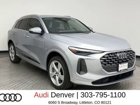 Used 2025 Audi Q5 Premium Plus w/ Premium Plus AWD/4WD image 8