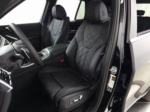 Used 2026 BMW X5 xDrive40i w/ Premium Package image 13