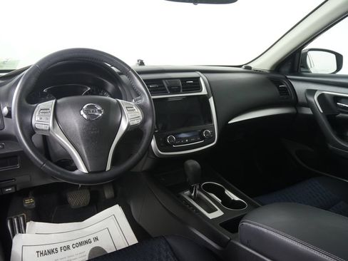 Used 2016 Nissan Altima 2.5 SV w/ Convenience Package FWD image 14