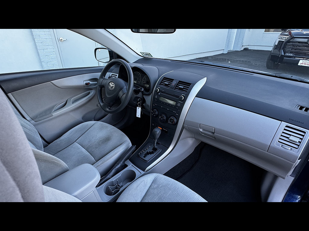 Used 2011 Toyota Corolla FWD image 28