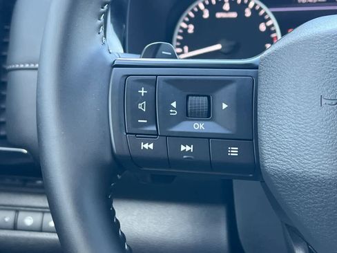 New 2026 Nissan Pathfinder SV image 31