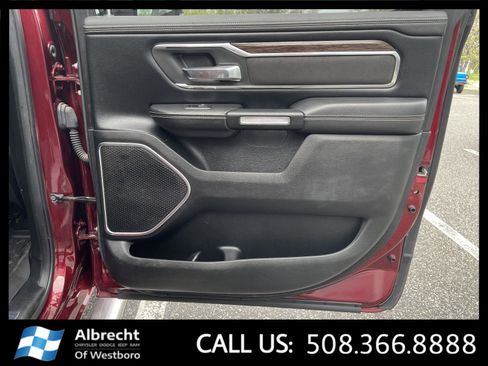 Used 2019 RAM 1500 Laramie AWD/4WD image 19