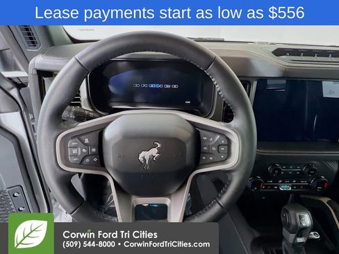 New 2025 Ford Bronco Badlands image 7