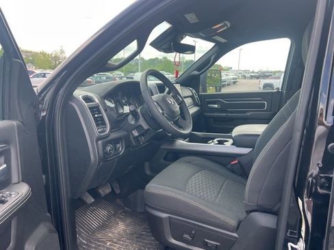 Used 2025 RAM 3500 Big Horn image 10