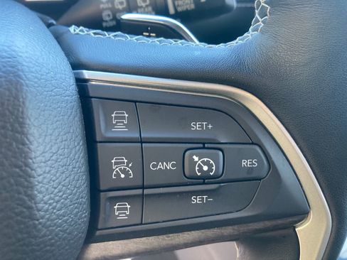 Used 2022 Jeep Grand Cherokee L Limited image 43