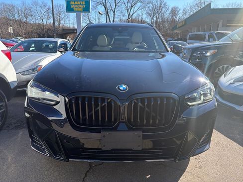 Used 2024 BMW X3 xDrive30i w/ Premium Package image 2