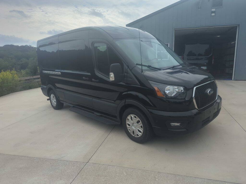Used 2024 Ford Transit 350 XLT RWD image 6