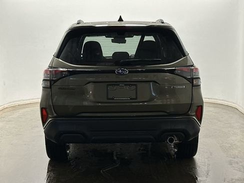 Certified 2025 Subaru Forester Touring AWD/4WD image 4