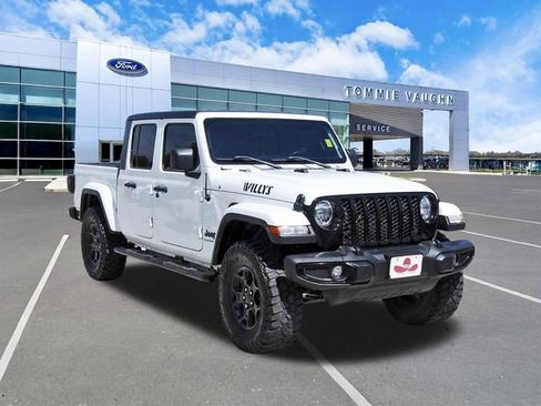 Used 2023 Jeep Gladiator Willys image 6