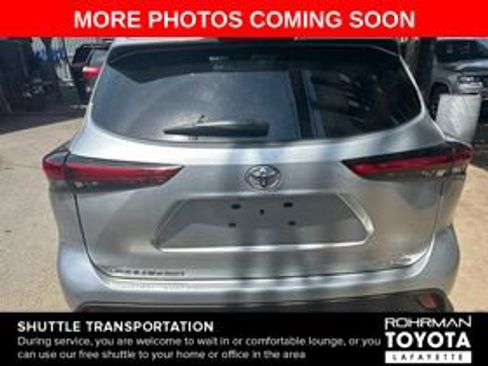 Used 2023 Toyota Highlander XSE AWD/4WD image 6