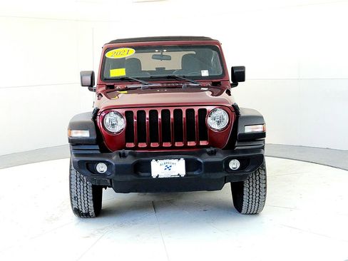 Used 2021 Jeep Wrangler Sport image 8